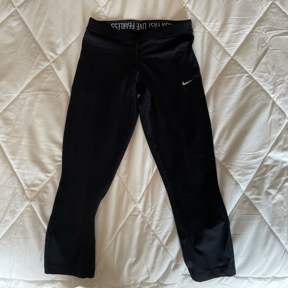 Nike Dryfit crop